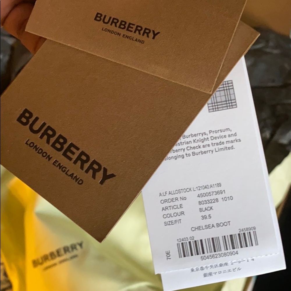 Burberry Chelsea Boots (Authentic) - Picture 7 of 10